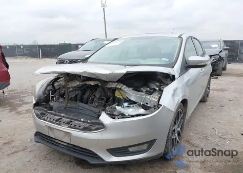2017 Ford Focus Sel z USA, uszkodzony, nr VIN 1FADP3M28HL332519